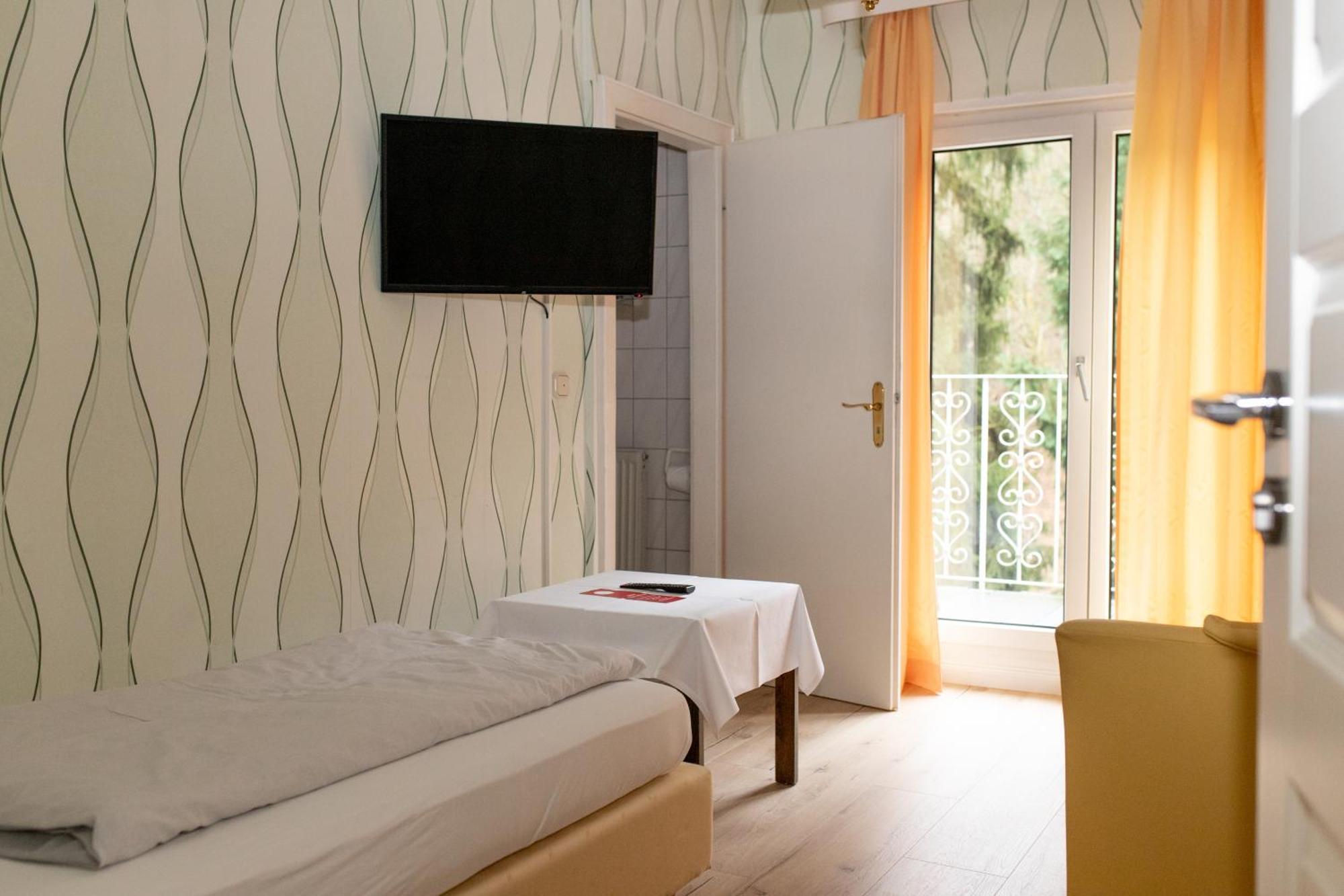 Kurhotel Quellenhof باد بيتريتش الغرفة الصورة